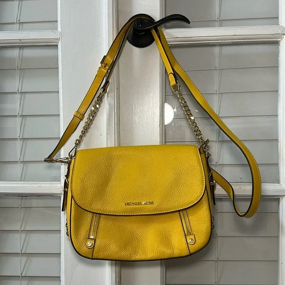 Michael Kors Bags Michael Kors Sunflower Bedford Legacy Medium